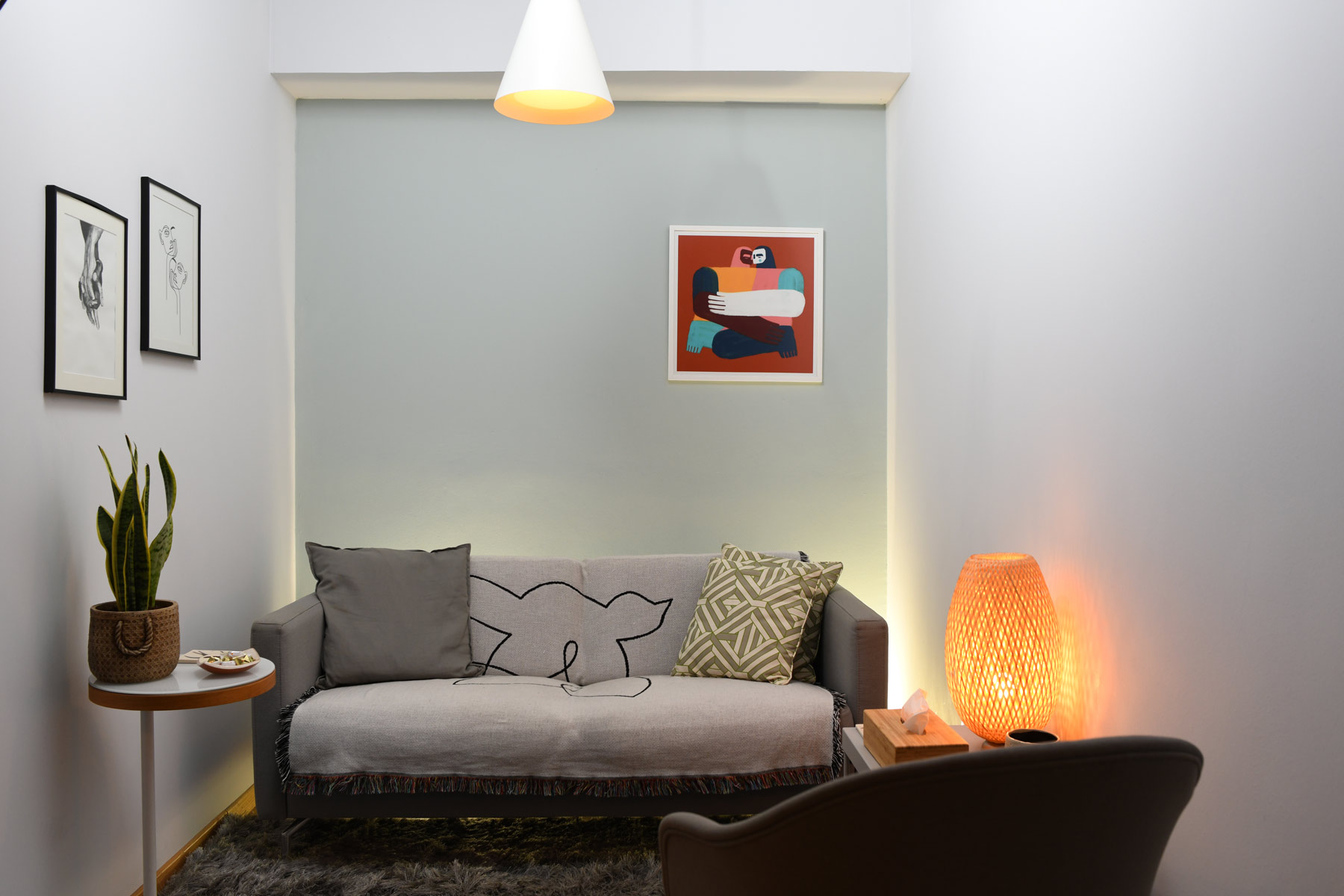 Modern therapist office space - view 3